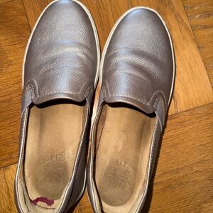 Women's Slip-On Shoes - Metallic Gray